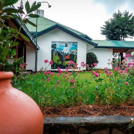 The Grand Pavilion Hotel Nuwara Eliya Exterior photo